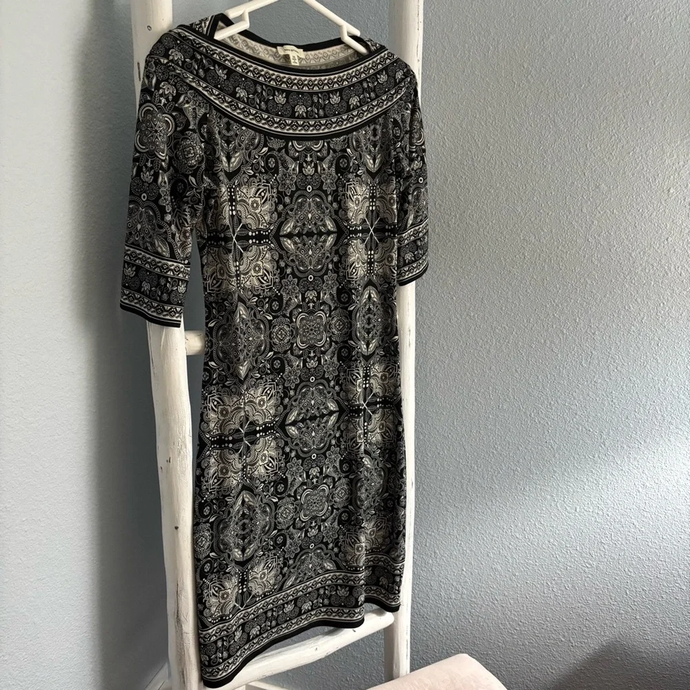 Max Studio NWOT Black & White Intricate Tile Print Mini Dress Size XS